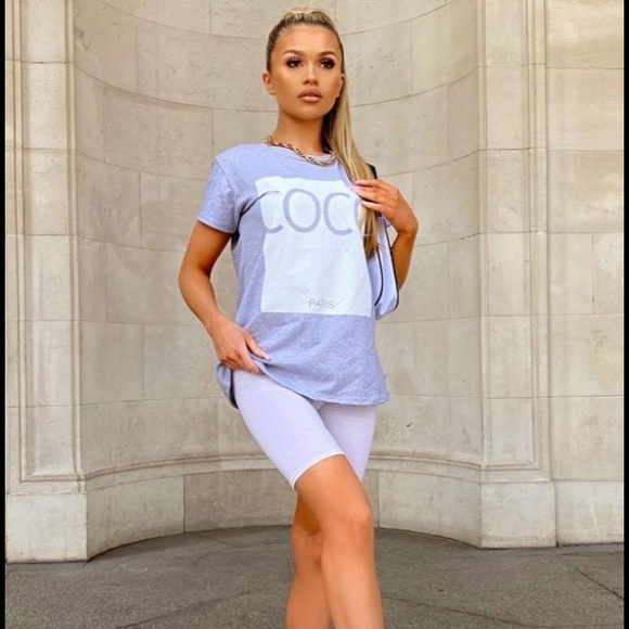 IT’S HERE!! 🛍 GREY COCO TSHIRT - Picture 2 of 9